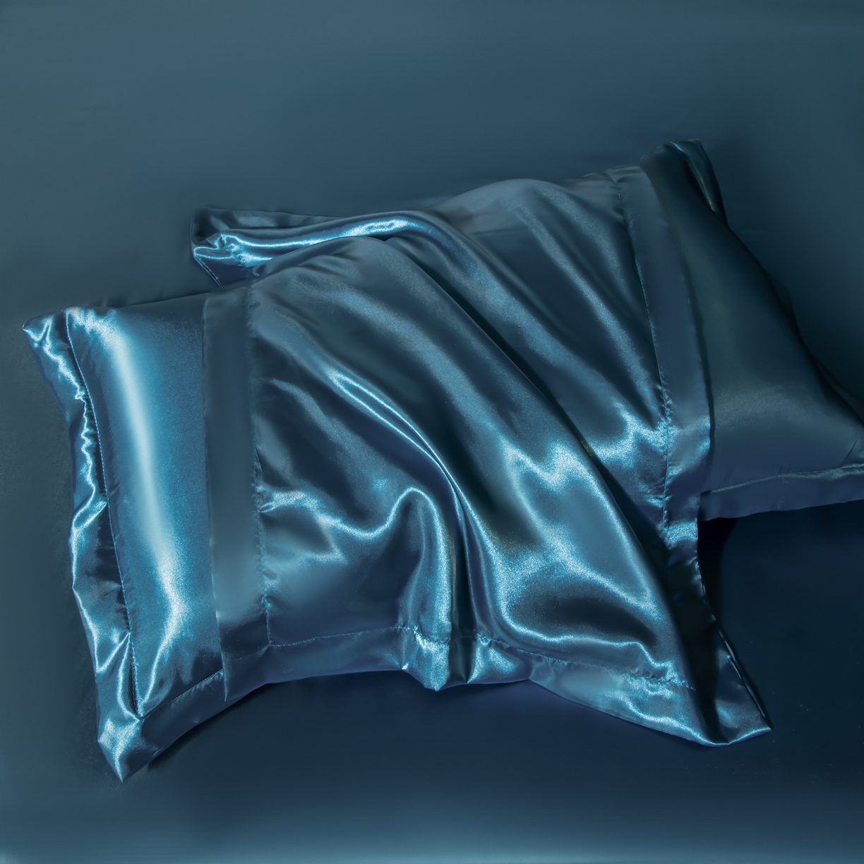 91家纺网 家纺一手货源 找家纺 莱越家纺 2026夏季款高端轻奢水洗真丝四件套丝滑裸睡丝绸纯色冰丝四件套系列可承接外贸订货 孔雀蓝