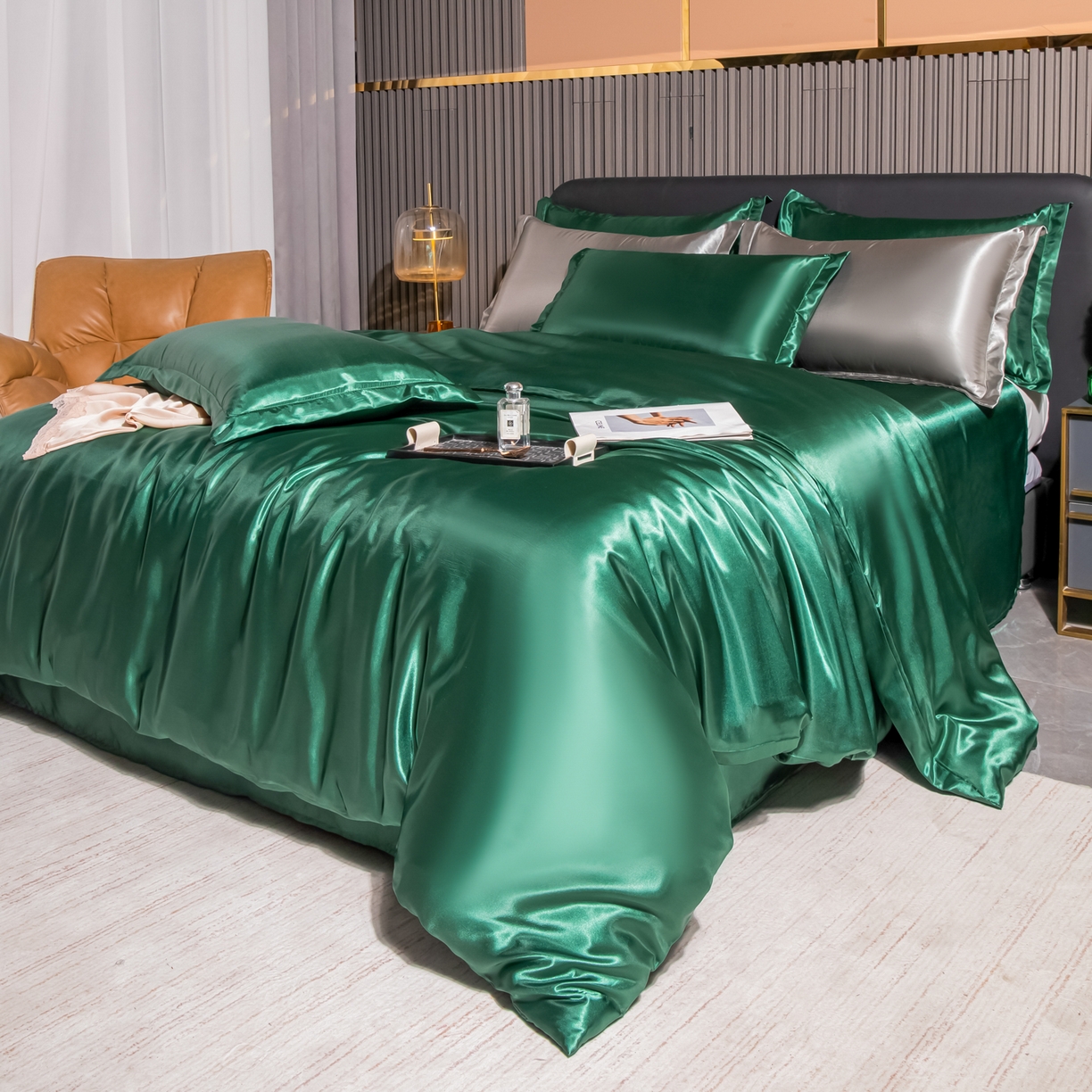 91家纺网 家纺一手货源 找家纺 莱越家纺 2026夏季款高端轻奢水洗真丝四件套丝滑裸睡丝绸纯色冰丝四件套系列可承接外贸订货 墨绿色
