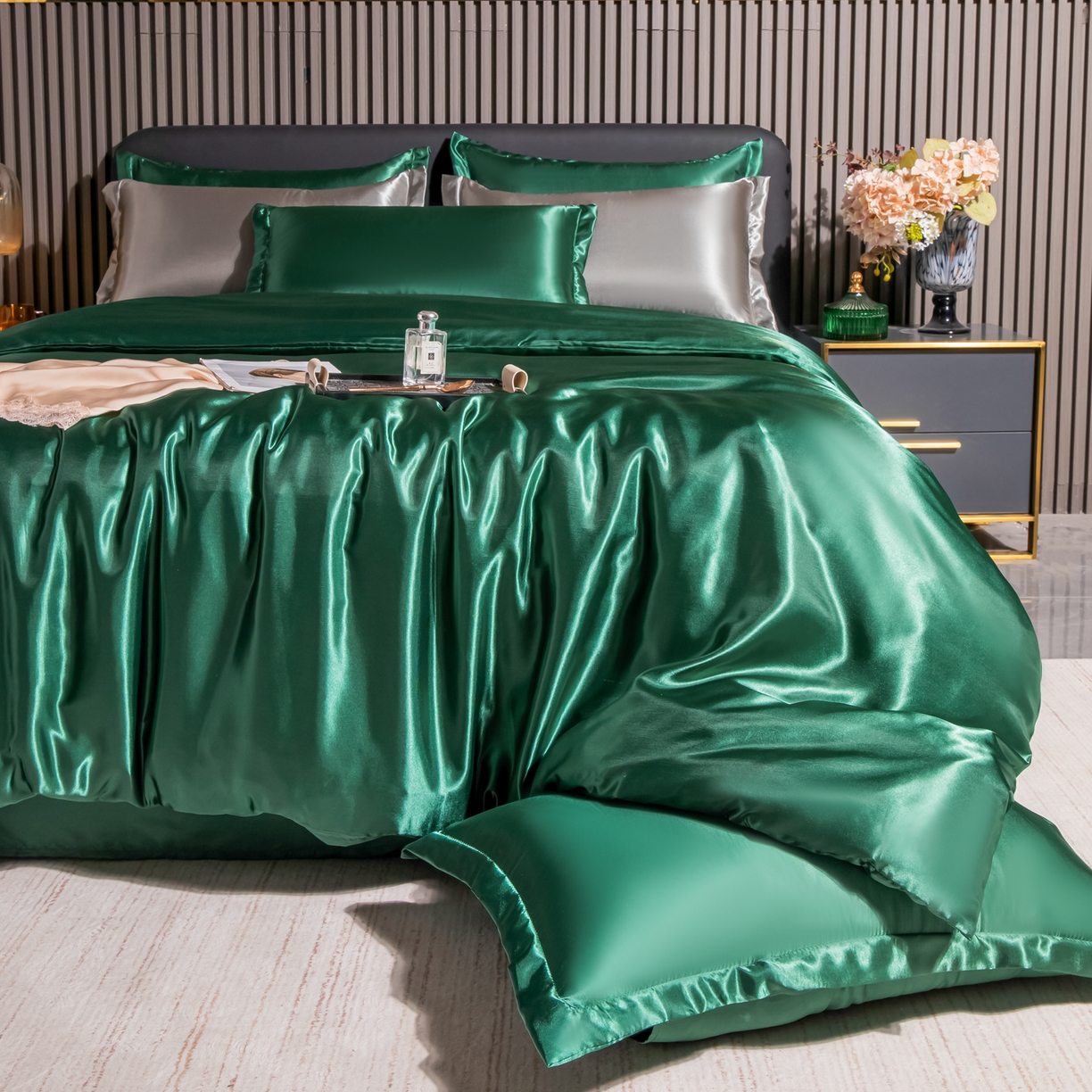 91家纺网 家纺一手货源 找家纺 莱越家纺 2026夏季款高端轻奢水洗真丝四件套丝滑裸睡丝绸纯色冰丝四件套系列可承接外贸订货 墨绿色
