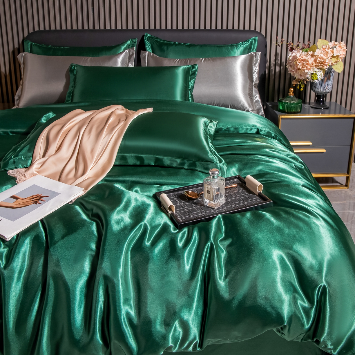 91家纺网 家纺一手货源 找家纺 莱越家纺 2026夏季款高端轻奢水洗真丝四件套丝滑裸睡丝绸纯色冰丝四件套系列可承接外贸订货 墨绿色