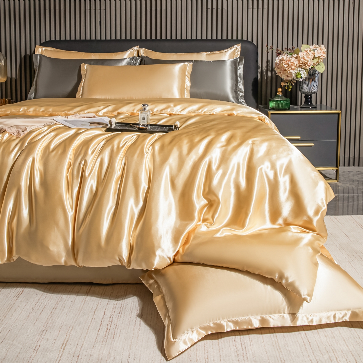 91家纺网 家纺一手货源 找家纺 莱越家纺 2026夏季款高端轻奢水洗真丝四件套丝滑裸睡丝绸纯色冰丝四件套系列可承接外贸订货 沙驼色