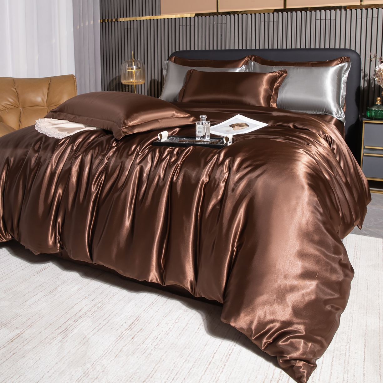 91家纺网 家纺一手货源 找家纺 莱越家纺 2026夏季款高端轻奢水洗真丝四件套丝滑裸睡丝绸纯色冰丝四件套系列可承接外贸订货 深咖色