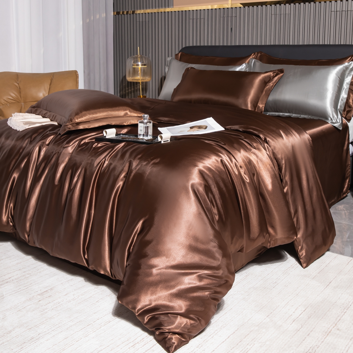 91家纺网 家纺一手货源 找家纺 莱越家纺 2026夏季款高端轻奢水洗真丝四件套丝滑裸睡丝绸纯色冰丝四件套系列可承接外贸订货 深咖色