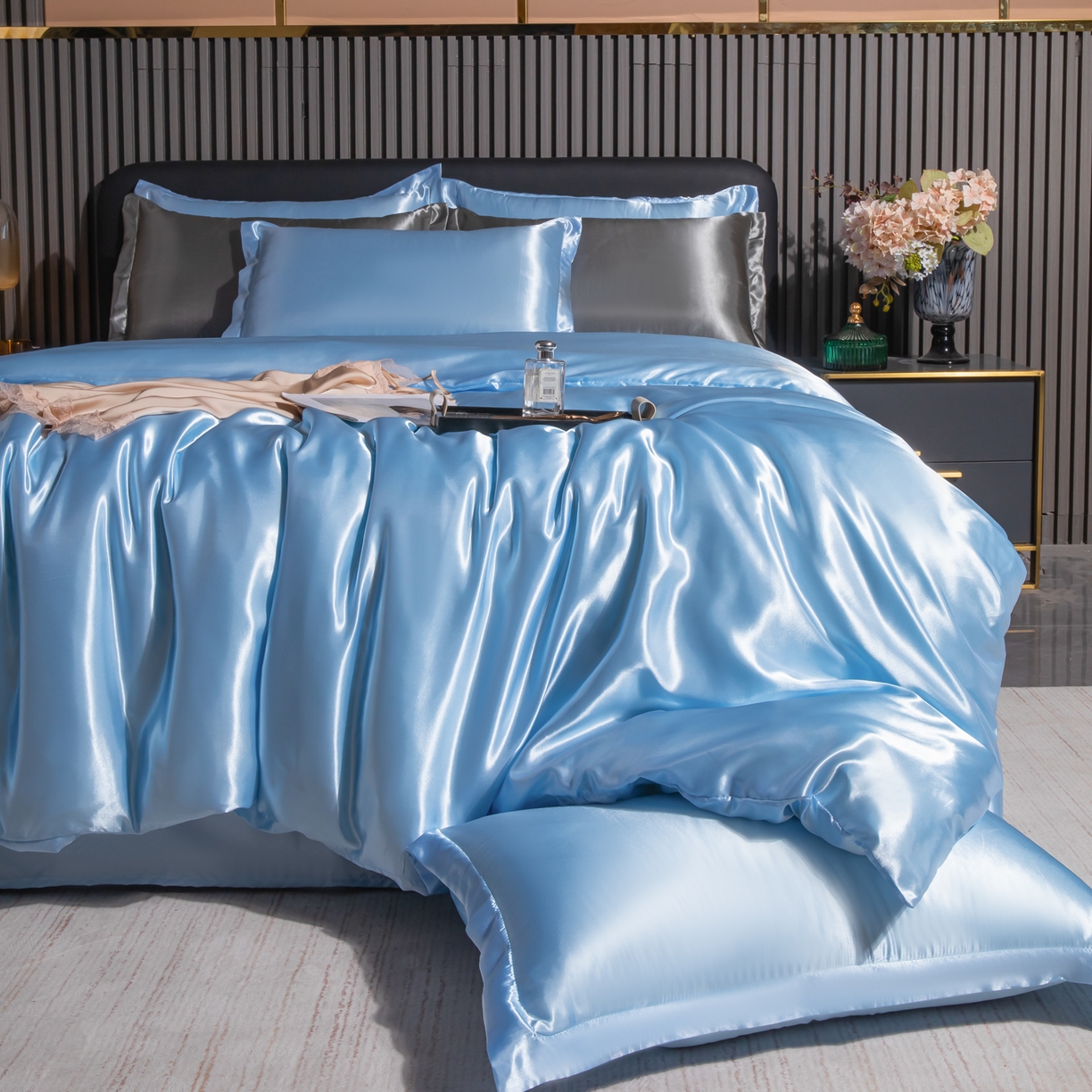 91家纺网 家纺一手货源 找家纺 莱越家纺 2026夏季款高端轻奢水洗真丝四件套丝滑裸睡丝绸纯色冰丝四件套系列可承接外贸订货 碎冰蓝