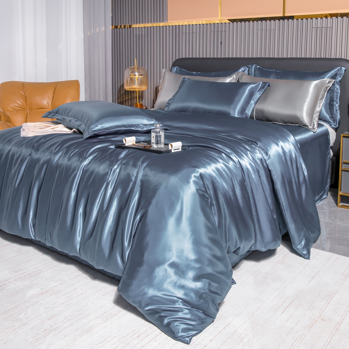 91家纺网 家纺一手货源 找家纺 莱越家纺 2026夏季款高端轻奢水洗真丝四件套丝滑裸睡丝绸纯色冰丝四件套系列可承接外贸订货 雾霾蓝