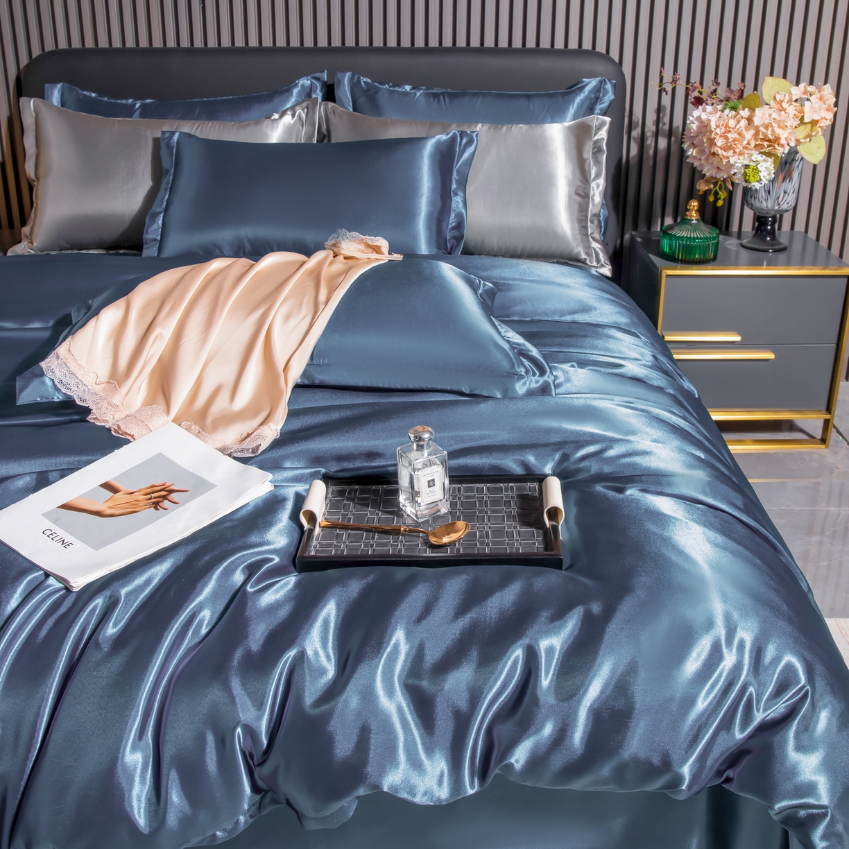 91家纺网 家纺一手货源 找家纺 莱越家纺 2026夏季款高端轻奢水洗真丝四件套丝滑裸睡丝绸纯色冰丝四件套系列可承接外贸订货 雾霾蓝