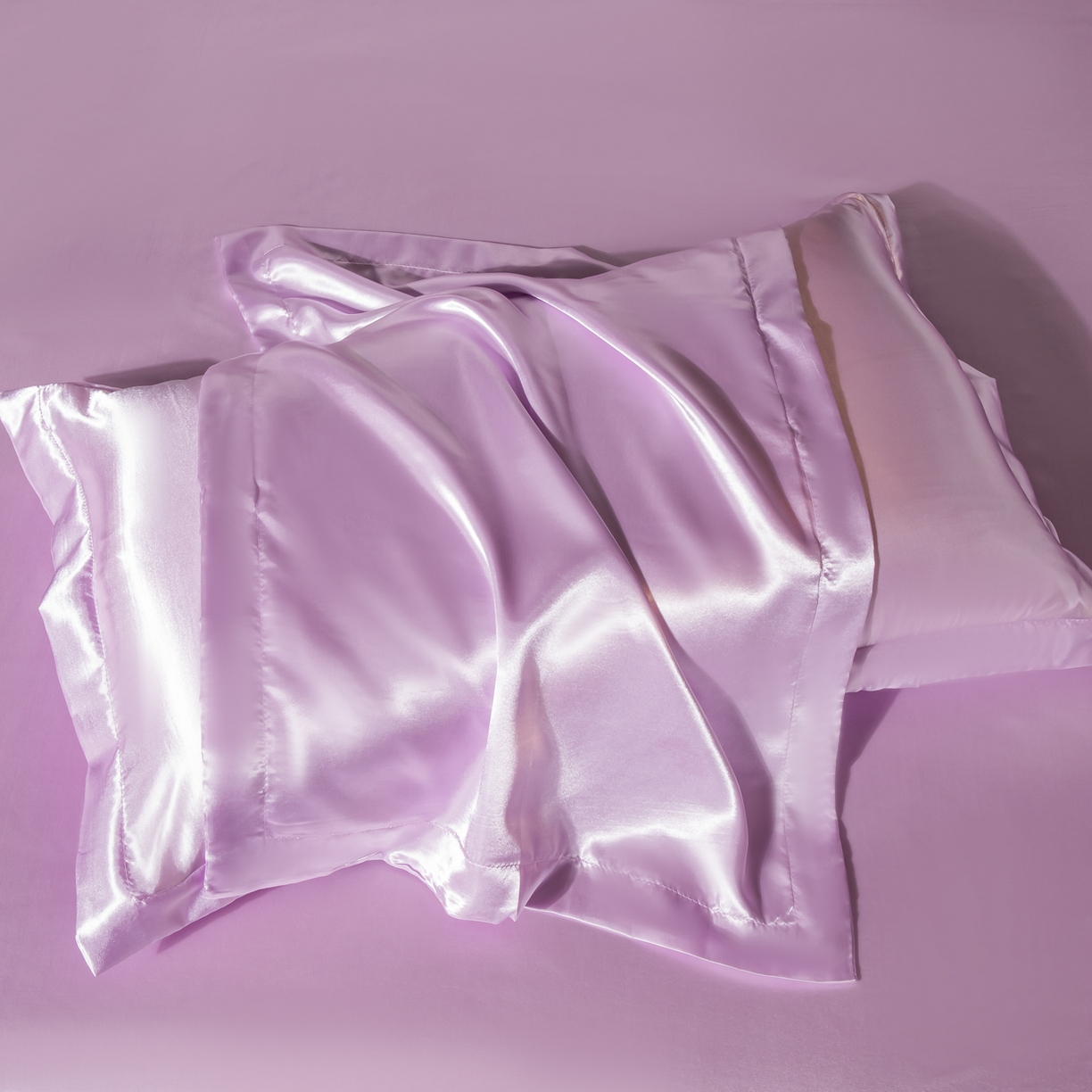 91家纺网 家纺一手货源 找家纺 莱越家纺 2026夏季款高端轻奢水洗真丝四件套丝滑裸睡丝绸纯色冰丝四件套系列可承接外贸订货 香芋紫