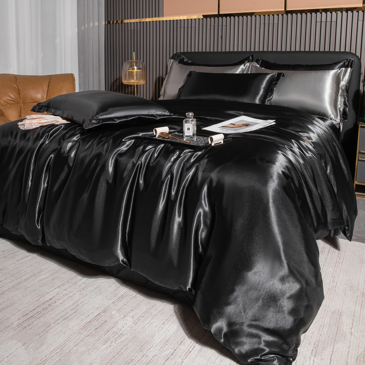 91家纺网 家纺一手货源 找家纺 莱越家纺 2026夏季款高端轻奢水洗真丝四件套丝滑裸睡丝绸纯色冰丝四件套系列可承接外贸订货 炫酷黑