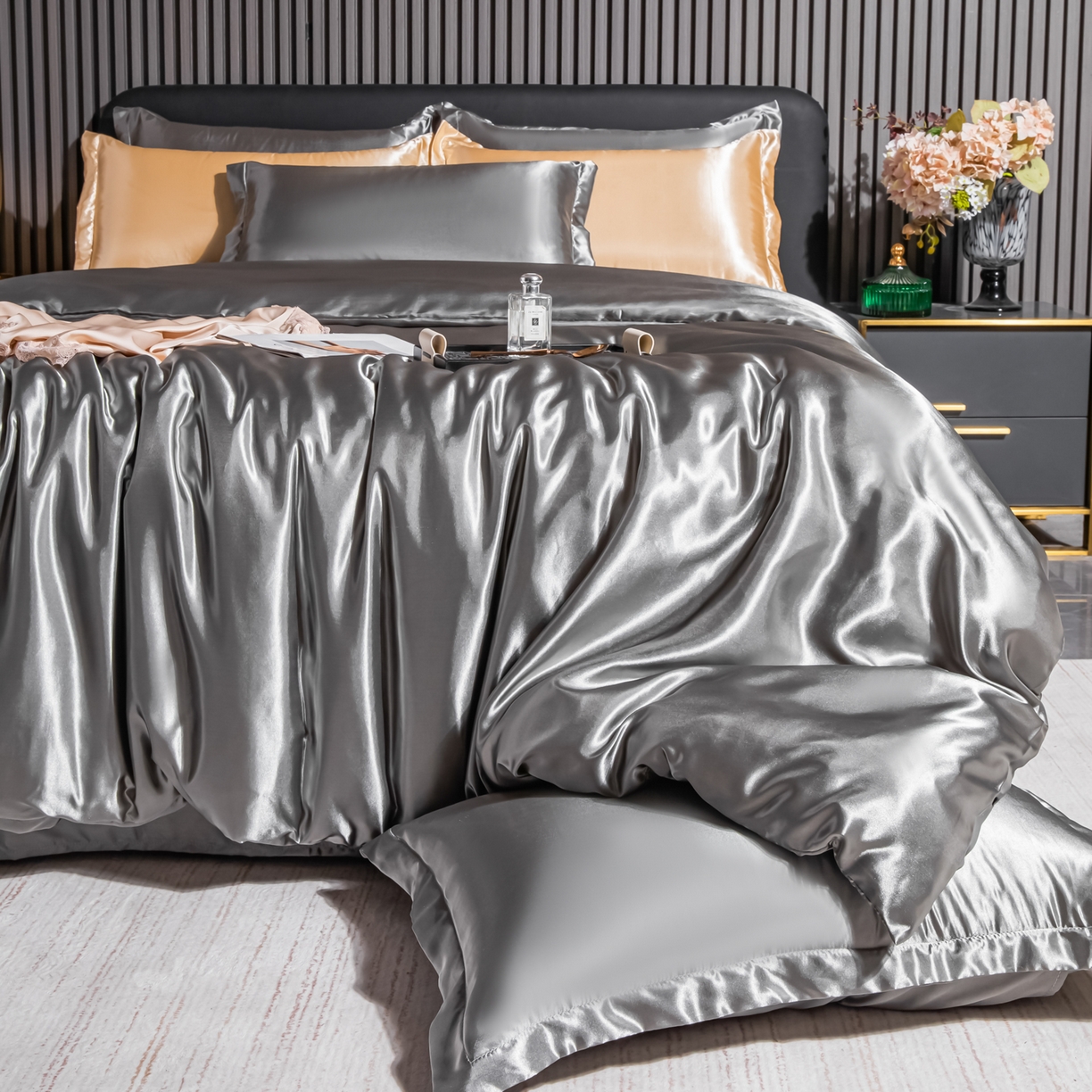 91家纺网 家纺一手货源 找家纺 莱越家纺 2026夏季款高端轻奢水洗真丝四件套丝滑裸睡丝绸纯色冰丝四件套系列可承接外贸订货 银灰色