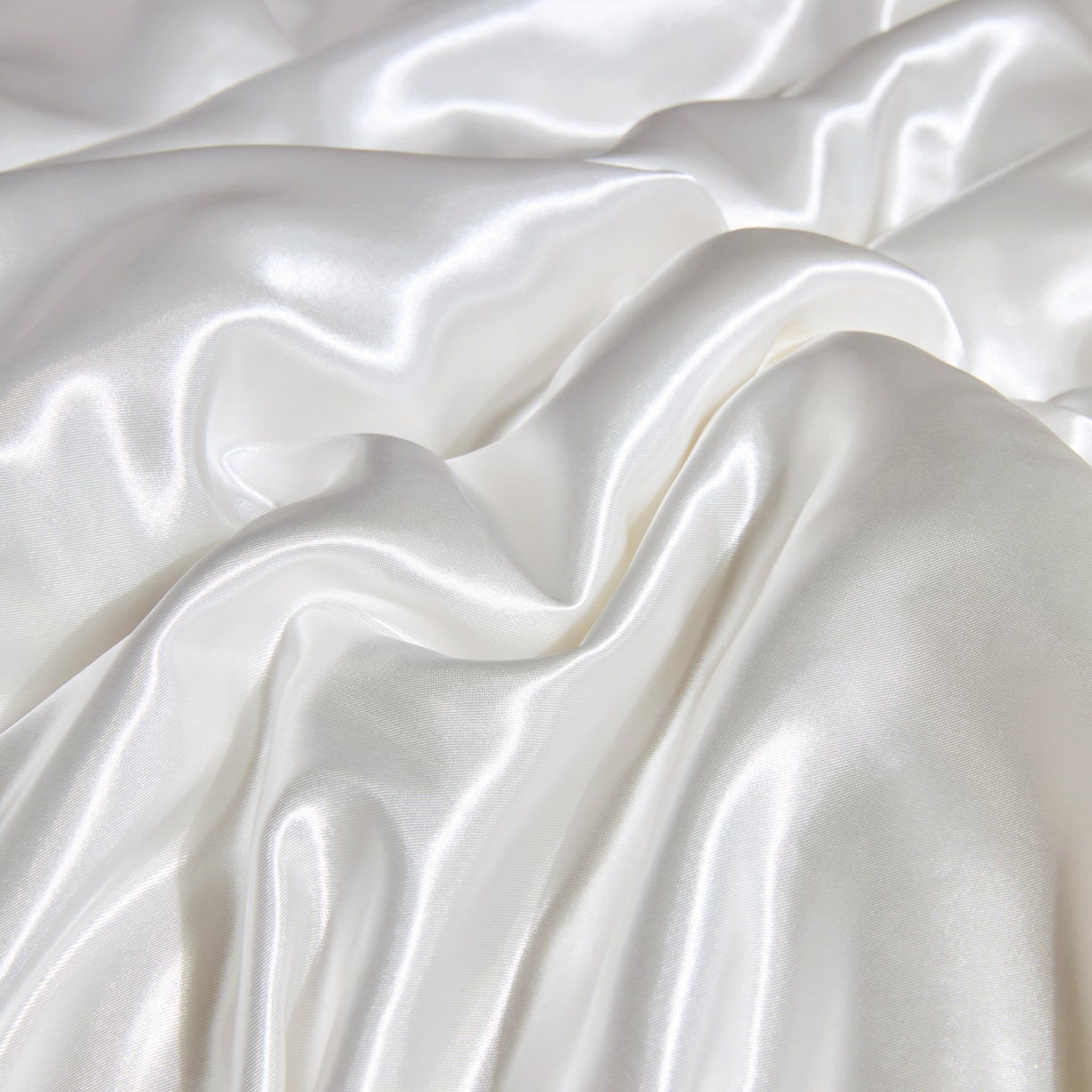 91家纺网 家纺一手货源 找家纺 莱越家纺 2026夏季款高端轻奢水洗真丝四件套丝滑裸睡丝绸纯色冰丝四件套系列可承接外贸订货 珍珠白