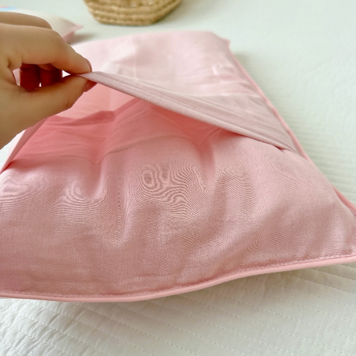 91家纺网 家纺一手货源 找家纺 （总）萌宝家纺 2026春夏纯棉双层纱儿童枕套A类宝宝纱布枕头枕芯（萌宠系列）