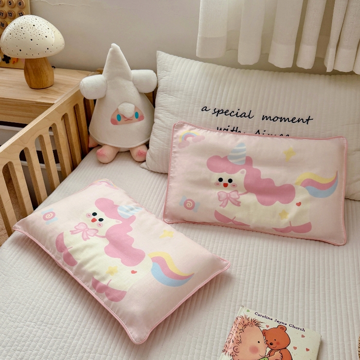 91家纺网 家纺一手货源 找家纺 萌宝家纺 2026春夏纯棉双层纱儿童枕套A类宝宝纱布枕头枕芯（萌宠系列） 快乐小马