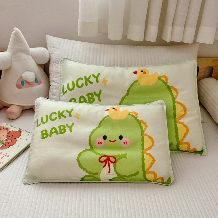 91家纺网 家纺一手货源 找家纺 萌宝家纺 2026春夏纯棉双层纱儿童枕套A类宝宝纱布枕头枕芯（萌宠系列） 绿恐龙