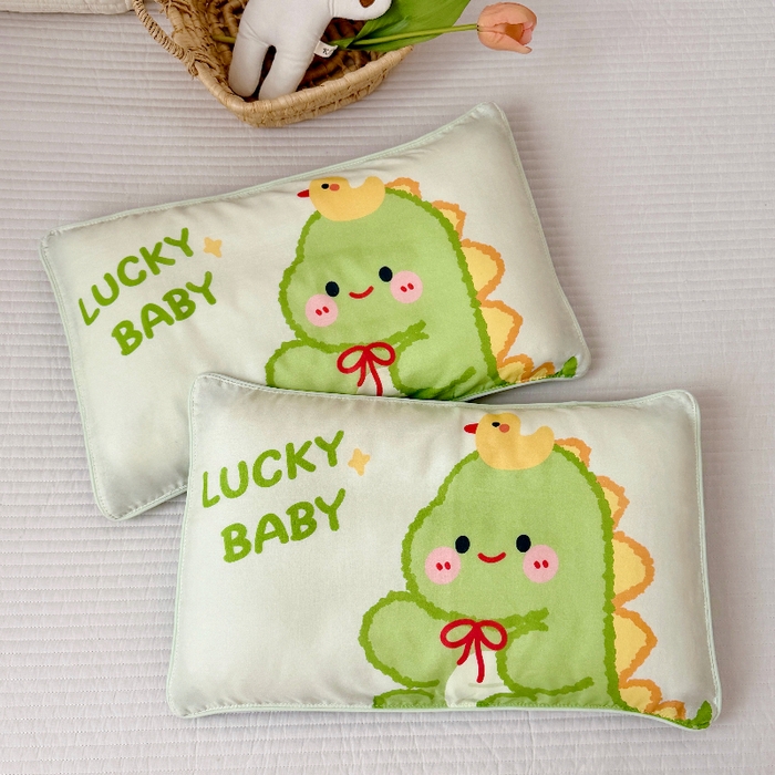 91家纺网 家纺一手货源 找家纺 萌宝家纺 2026春夏纯棉双层纱儿童枕套A类宝宝纱布枕头枕芯（萌宠系列） 绿恐龙