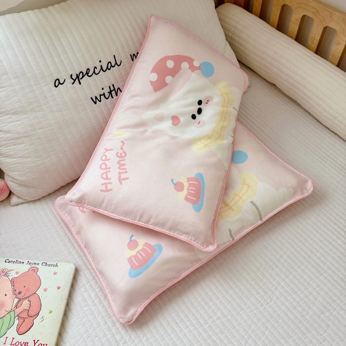 91家纺网 家纺一手货源 找家纺 萌宝家纺 2026春夏纯棉双层纱儿童枕套A类宝宝纱布枕头枕芯（萌宠系列） 西高地-粉色