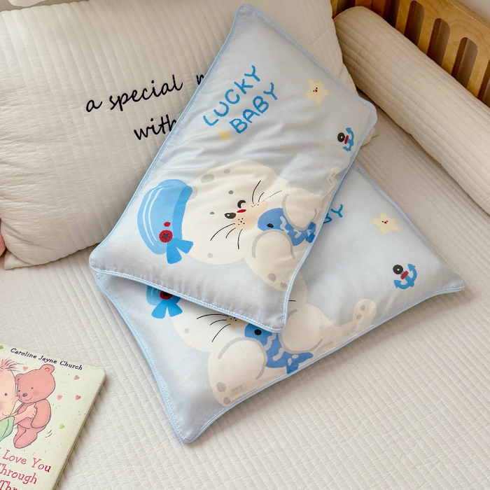 91家纺网 家纺一手货源 找家纺 萌宝家纺 2026春夏纯棉双层纱儿童枕套A类宝宝纱布枕头枕芯（萌宠系列） 小海豹