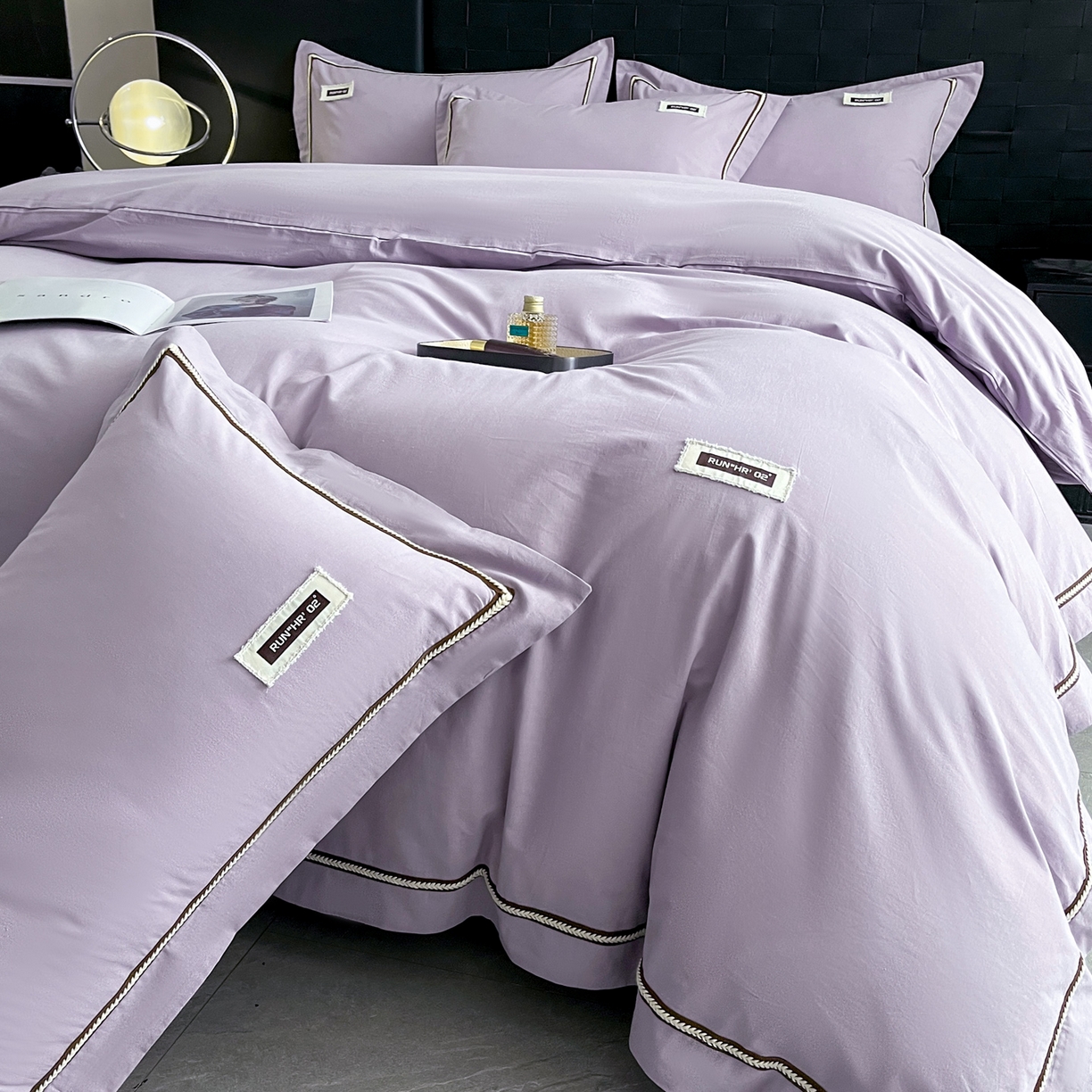 91家纺网 家纺一手货源 找家纺 佳汐蓝家纺 2026春夏新款高支高密全棉纯棉四件套-锦绫系列 锦绫-丁香紫