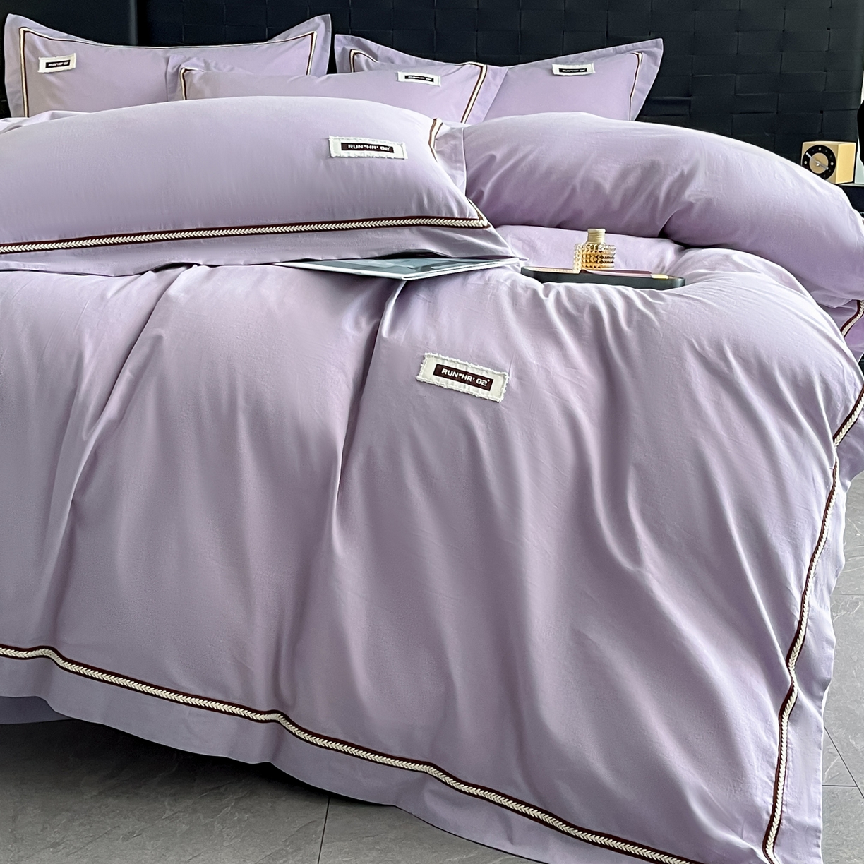 91家纺网 家纺一手货源 找家纺 佳汐蓝家纺 2026春夏新款高支高密全棉纯棉四件套-锦绫系列 锦绫-丁香紫