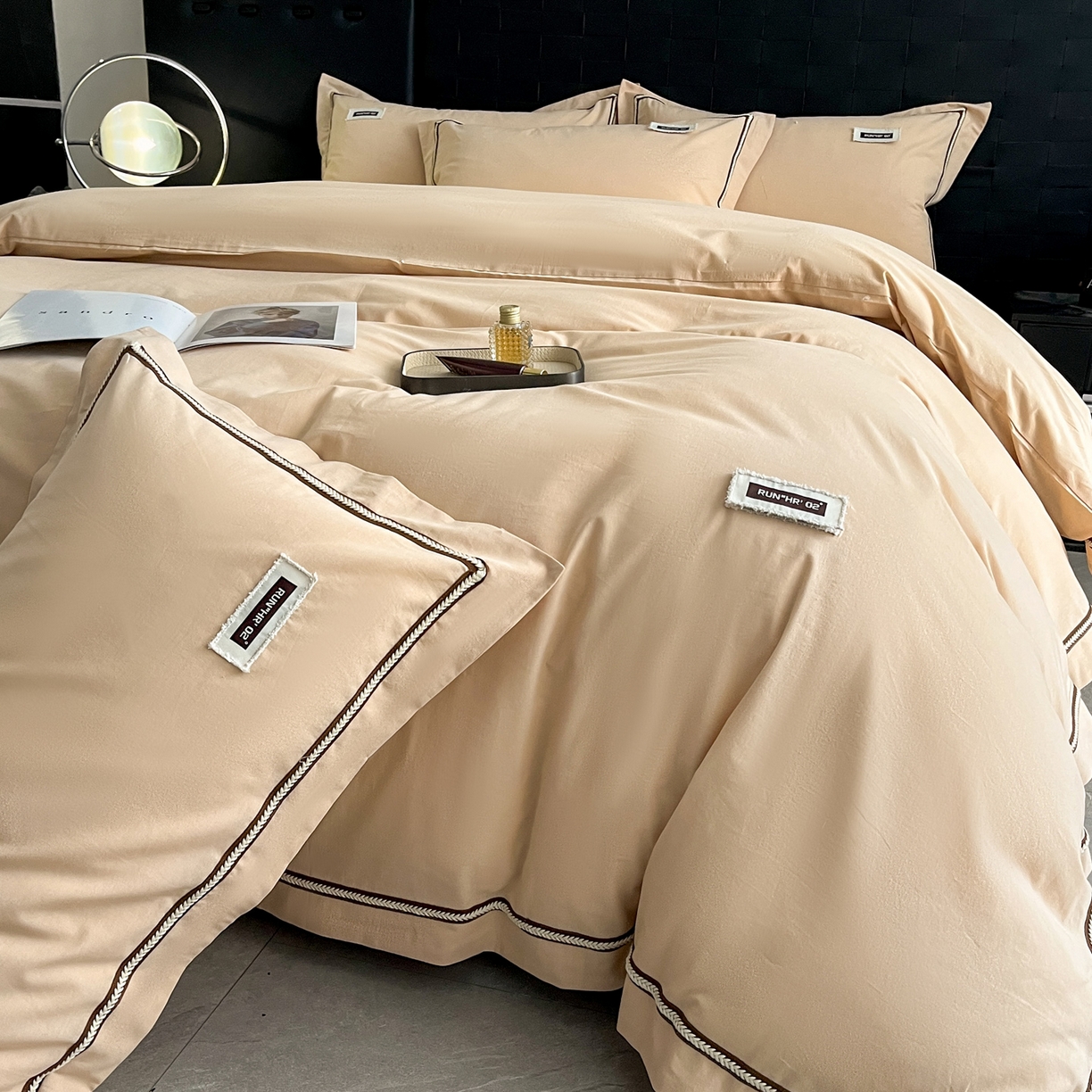 91家纺网 家纺一手货源 找家纺 佳汐蓝家纺 2026春夏新款高支高密全棉纯棉四件套-锦绫系列 锦绫-奶茶