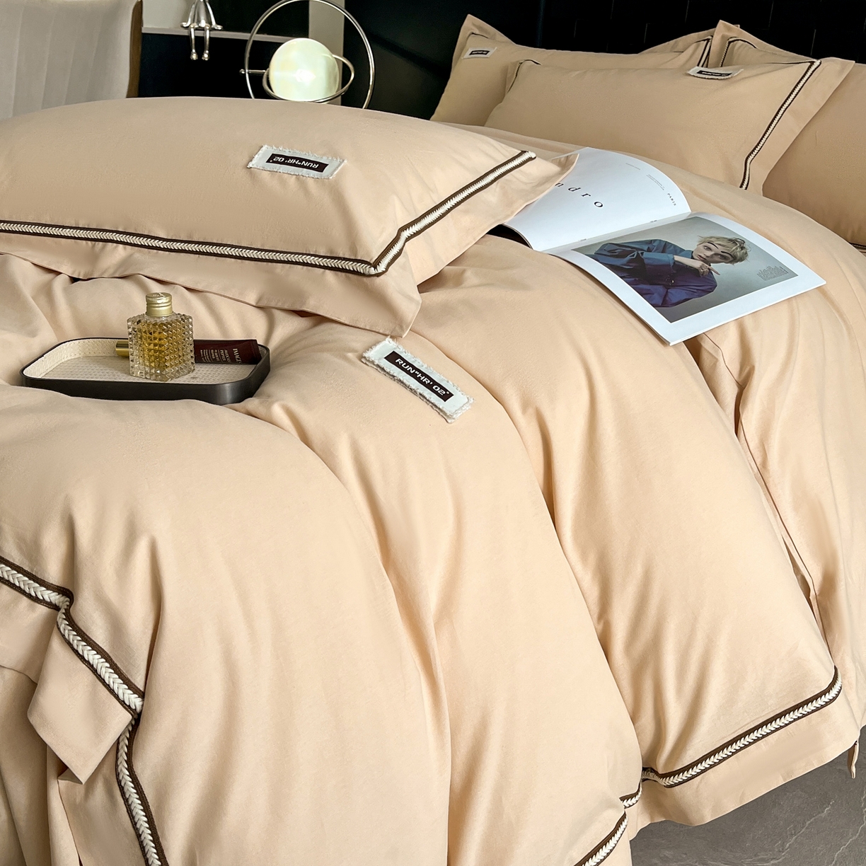 91家纺网 家纺一手货源 找家纺 佳汐蓝家纺 2026春夏新款高支高密全棉纯棉四件套-锦绫系列 锦绫-奶茶