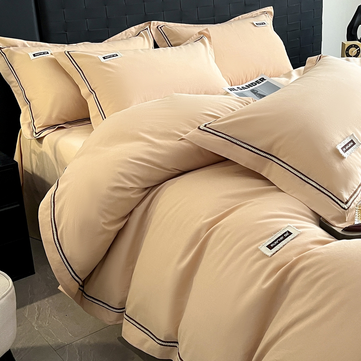 91家纺网 家纺一手货源 找家纺 佳汐蓝家纺 2026春夏新款高支高密全棉纯棉四件套-锦绫系列 锦绫-奶茶