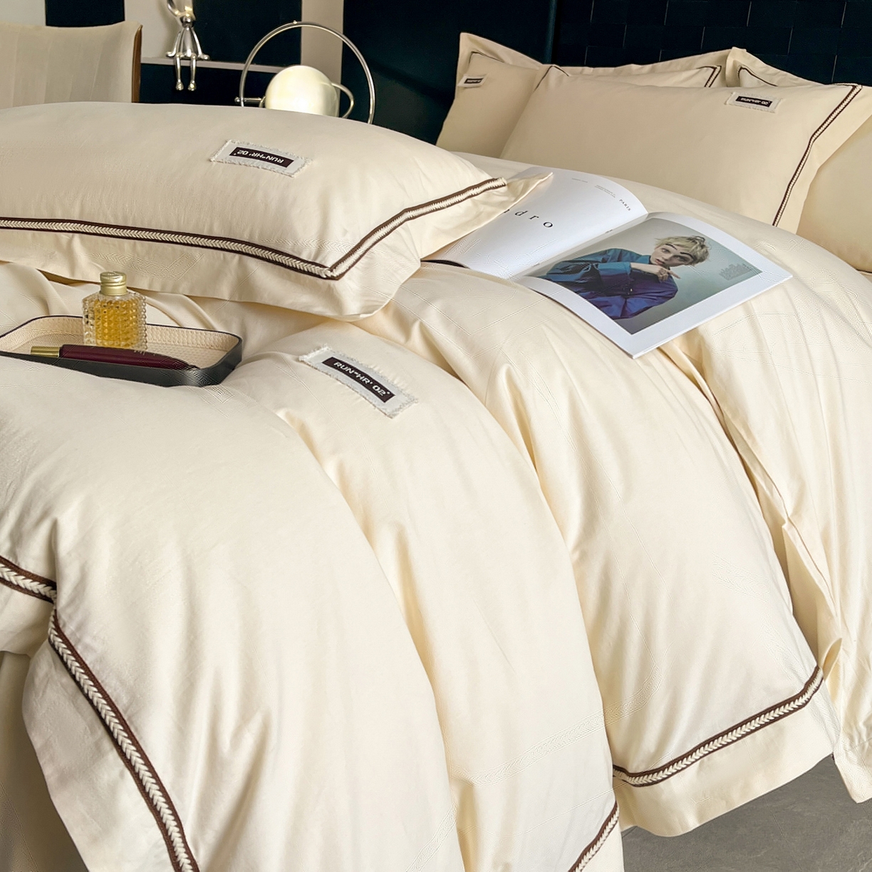 91家纺网 家纺一手货源 找家纺 佳汐蓝家纺 2026春夏新款高支高密全棉纯棉四件套-锦绫系列 锦绫-奶昔白