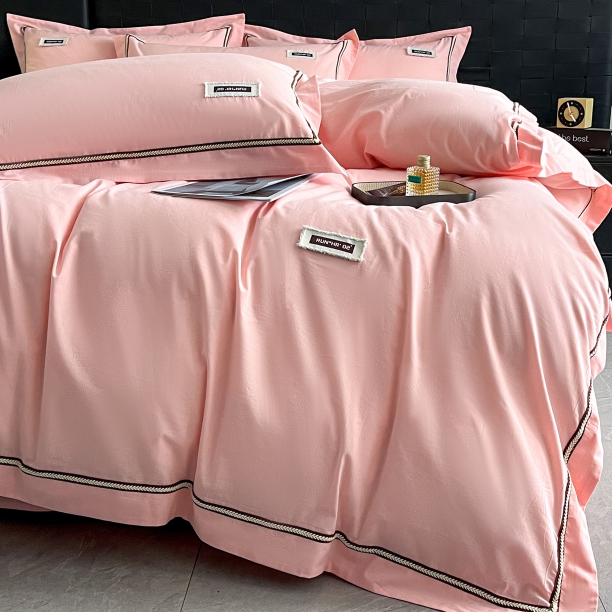 91家纺网 家纺一手货源 找家纺 佳汐蓝家纺 2026春夏新款高支高密全棉纯棉四件套-锦绫系列 锦绫-奶油粉