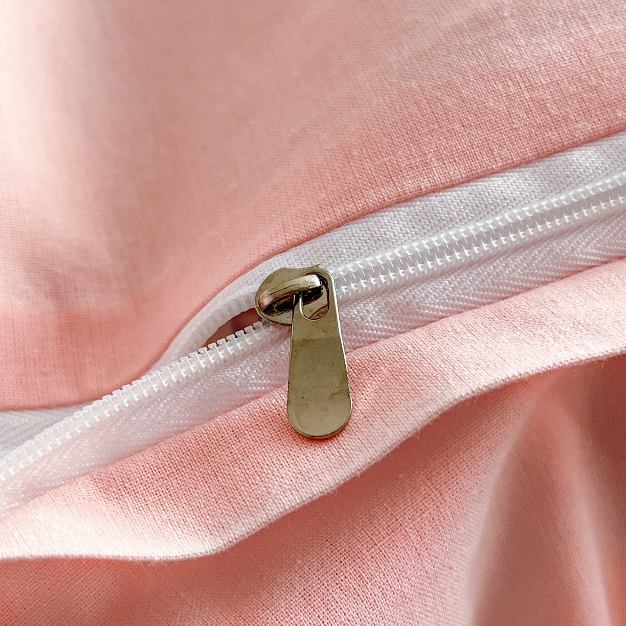 91家纺网 家纺一手货源 找家纺 佳汐蓝家纺 2026春夏新款高支高密全棉纯棉四件套-锦绫系列 锦绫-奶油粉