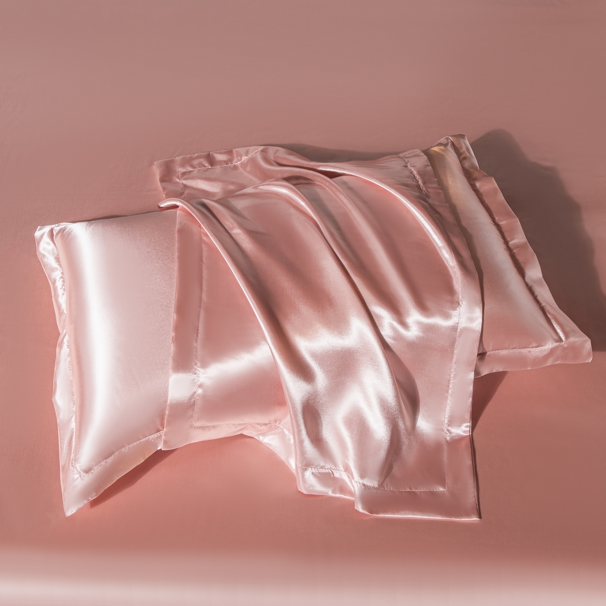 91家纺网 家纺一手货源 找家纺 （总）莱越家纺 2026夏季款高端轻奢水洗真丝四件套丝滑裸睡丝绸纯色冰丝四件套系列可承接外贸订货