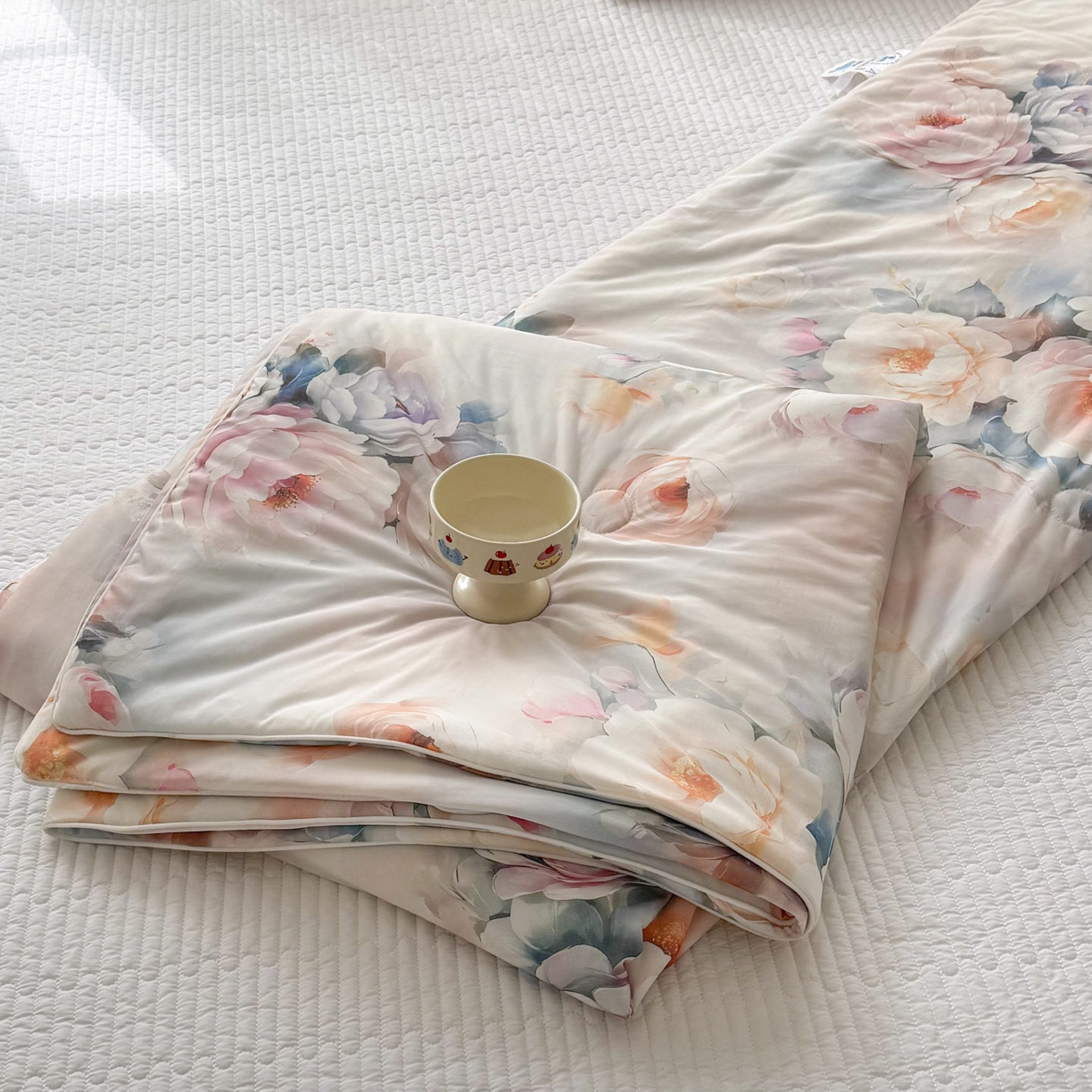 91家纺网 家纺一手货源 找家纺 默忆 2026新款凉感丝印花大豆纤维夏被空调被夏凉被 国色天香