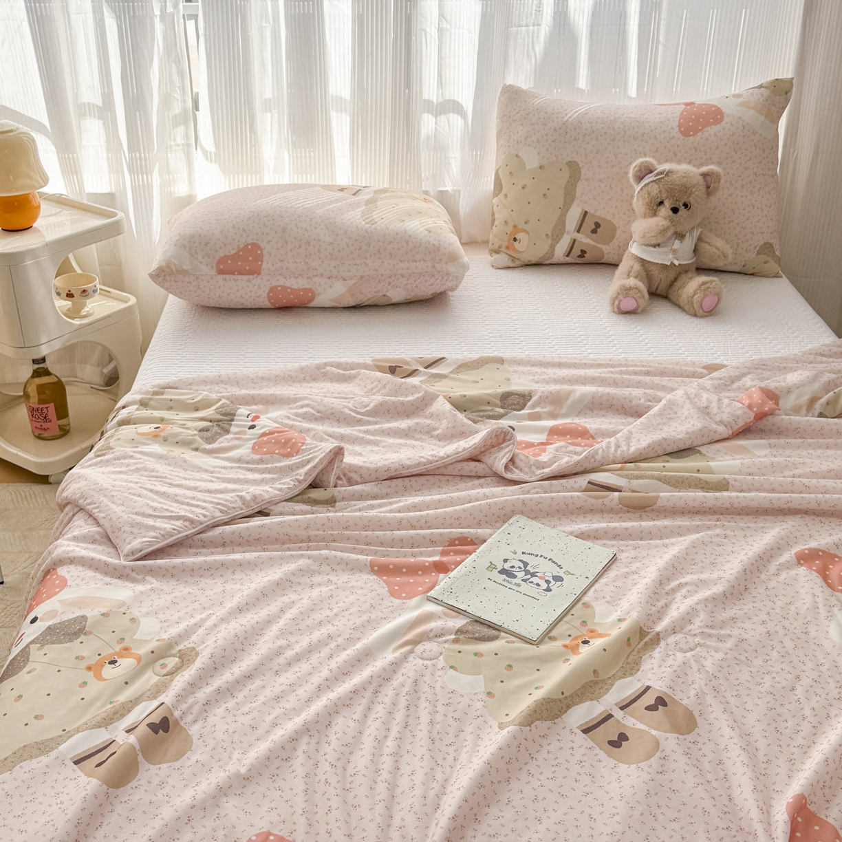 91家纺网 家纺一手货源 找家纺 默忆 2026新款凉感丝印花大豆纤维夏被空调被夏凉被 玫瑰兔