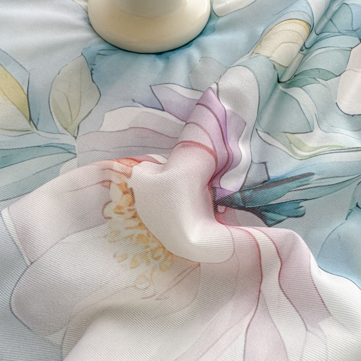 91家纺网 家纺一手货源 找家纺 默忆 2026新款凉感丝印花大豆纤维夏被空调被夏凉被 墨韵