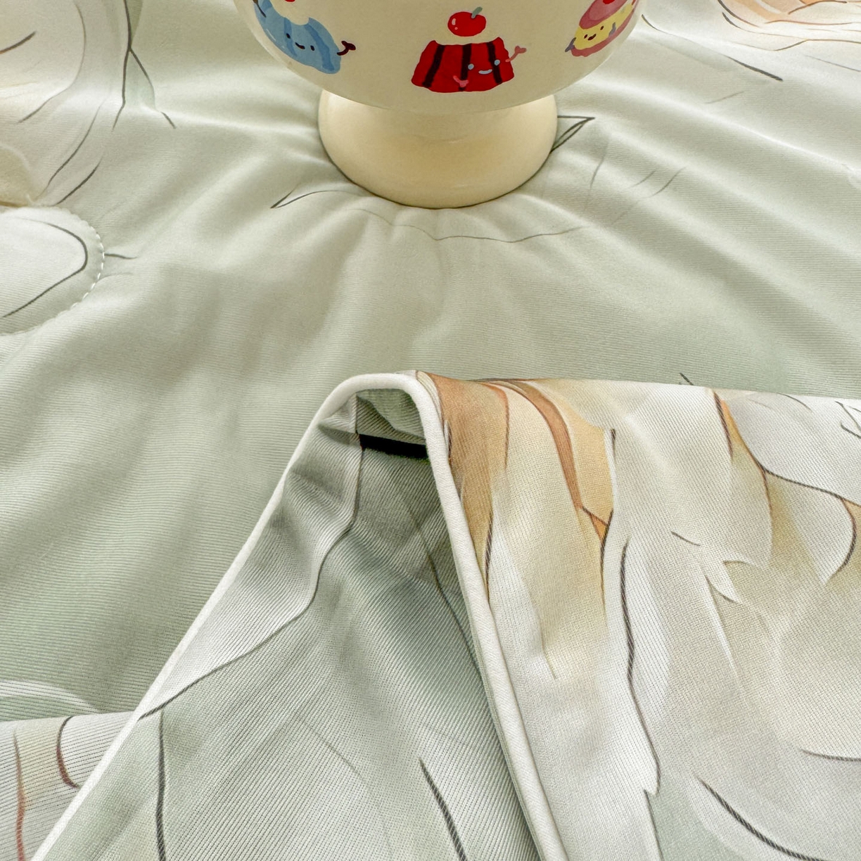 91家纺网 家纺一手货源 找家纺 默忆 2026新款凉感丝印花大豆纤维夏被空调被夏凉被 浓情蜜意绿