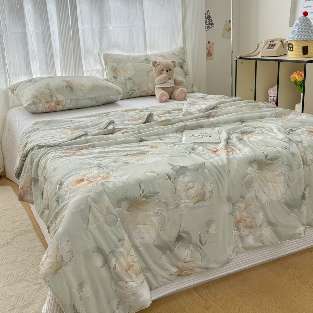 91家纺网 家纺一手货源 找家纺 默忆 2026新款凉感丝印花大豆纤维夏被空调被夏凉被 浓情蜜意绿