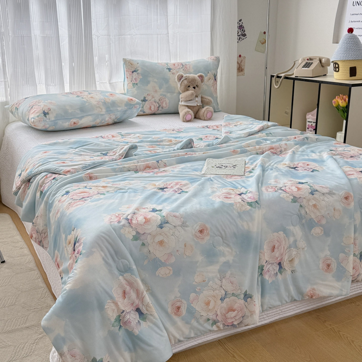 91家纺网 家纺一手货源 找家纺 默忆 2026新款凉感丝印花大豆纤维夏被空调被夏凉被 轻风细语