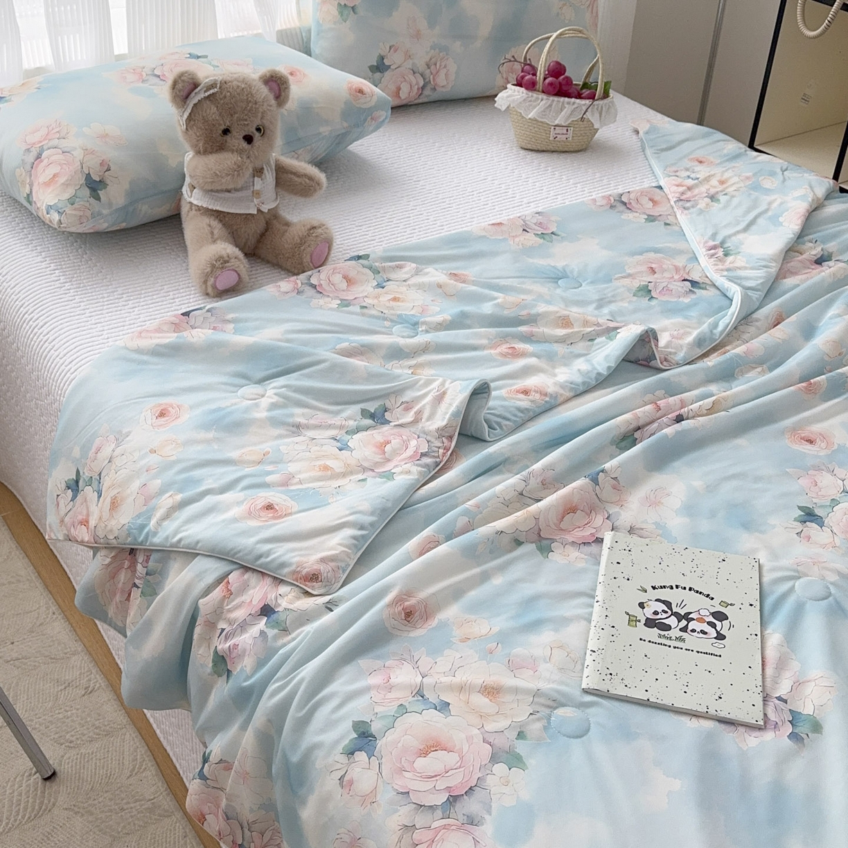 91家纺网 家纺一手货源 找家纺 默忆 2026新款凉感丝印花大豆纤维夏被空调被夏凉被 轻风细语