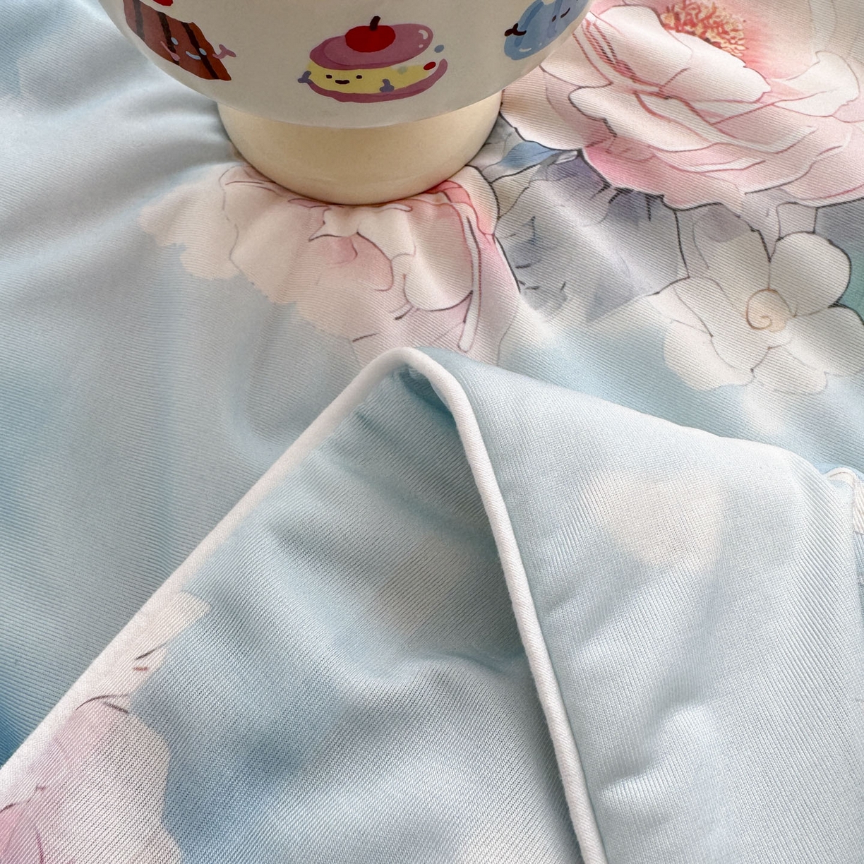 91家纺网 家纺一手货源 找家纺 默忆 2026新款凉感丝印花大豆纤维夏被空调被夏凉被 轻风细语