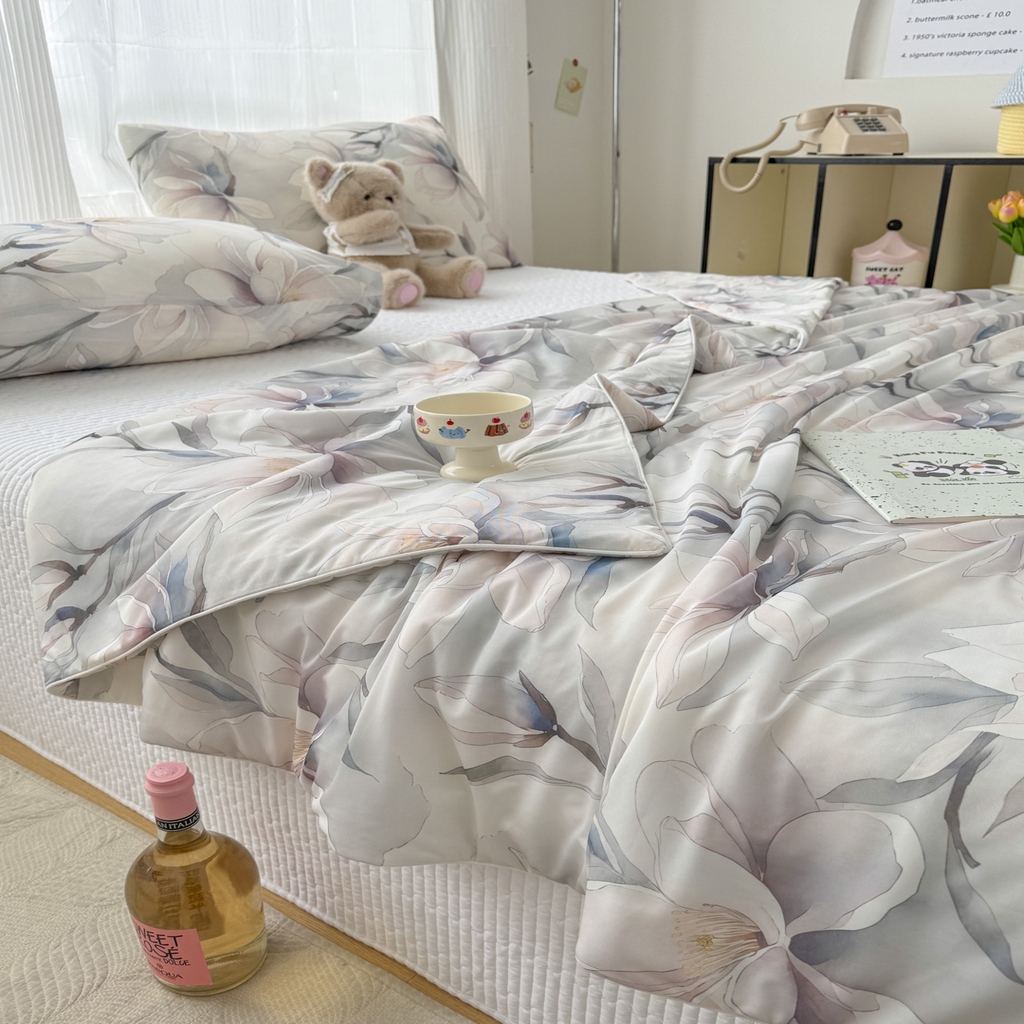 91家纺网 家纺一手货源 找家纺 默忆 2026新款凉感丝印花大豆纤维夏被空调被夏凉被 玉兰谷