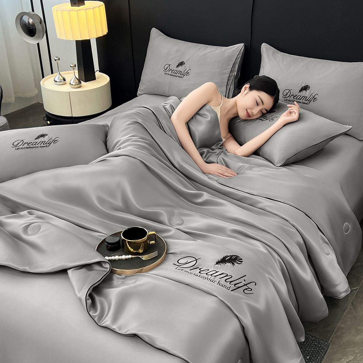 91家纺网 家纺一手货源 找家纺 （总）鑫佰利 2026新款水洗冰丝刺绣夏被夏凉被空调被