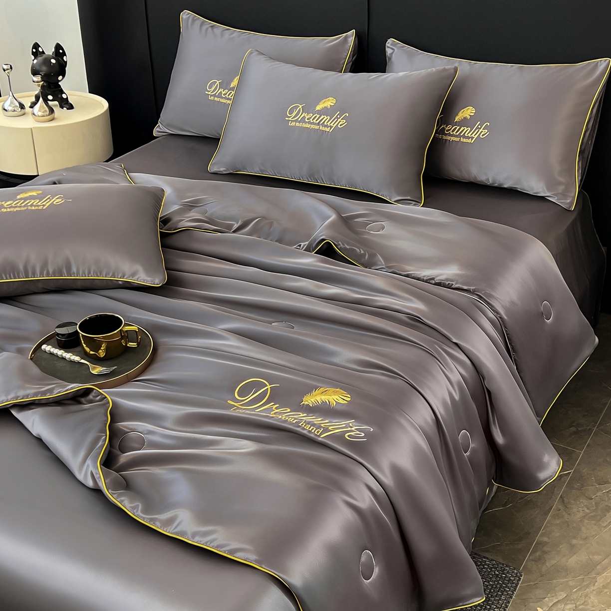 91家纺网 家纺一手货源 找家纺 鑫佰利 2026新款水洗冰丝刺绣夏被夏凉被空调被 苍穹灰