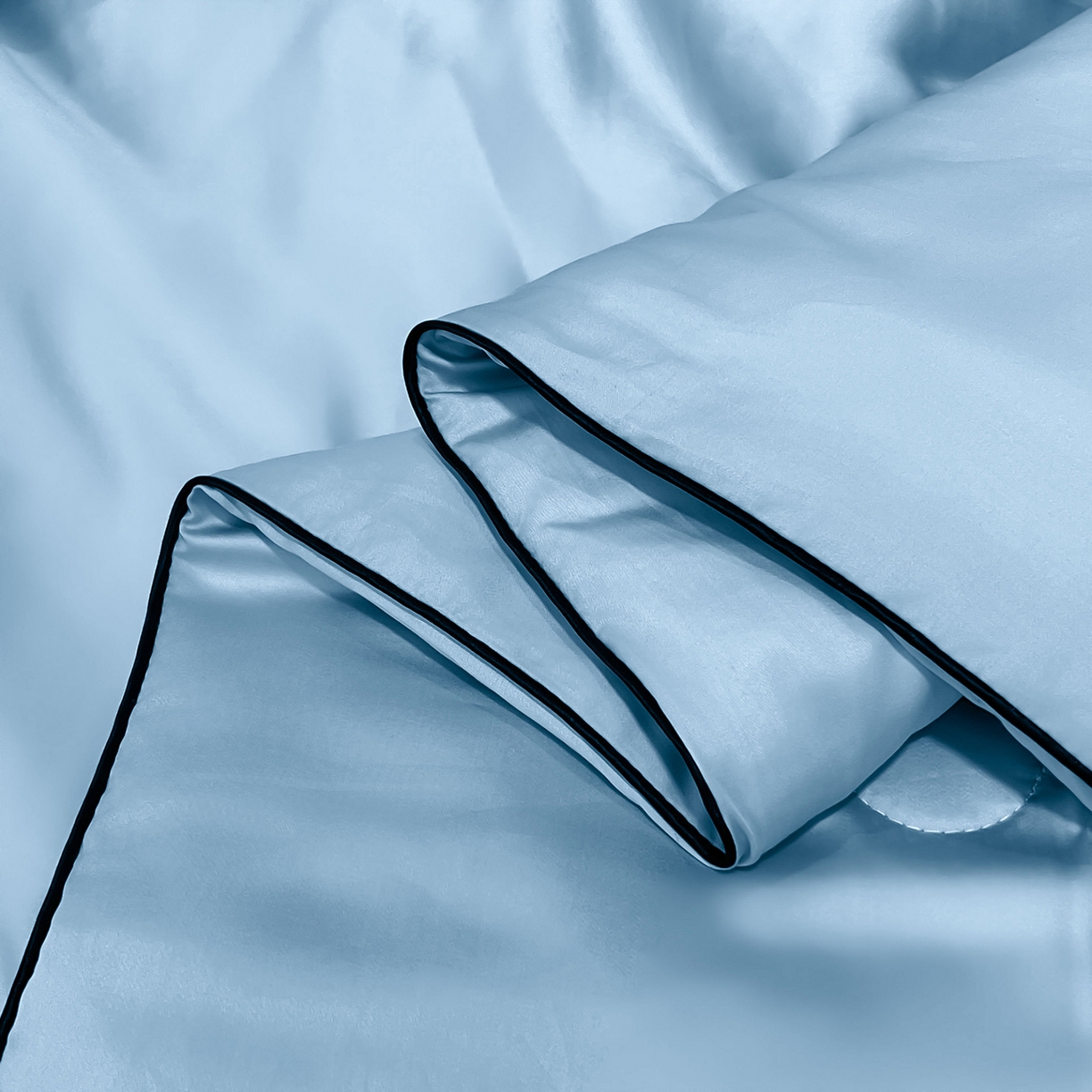 91家纺网 家纺一手货源 找家纺 鑫佰利 2026新款水洗冰丝刺绣夏被夏凉被空调被 天蓝