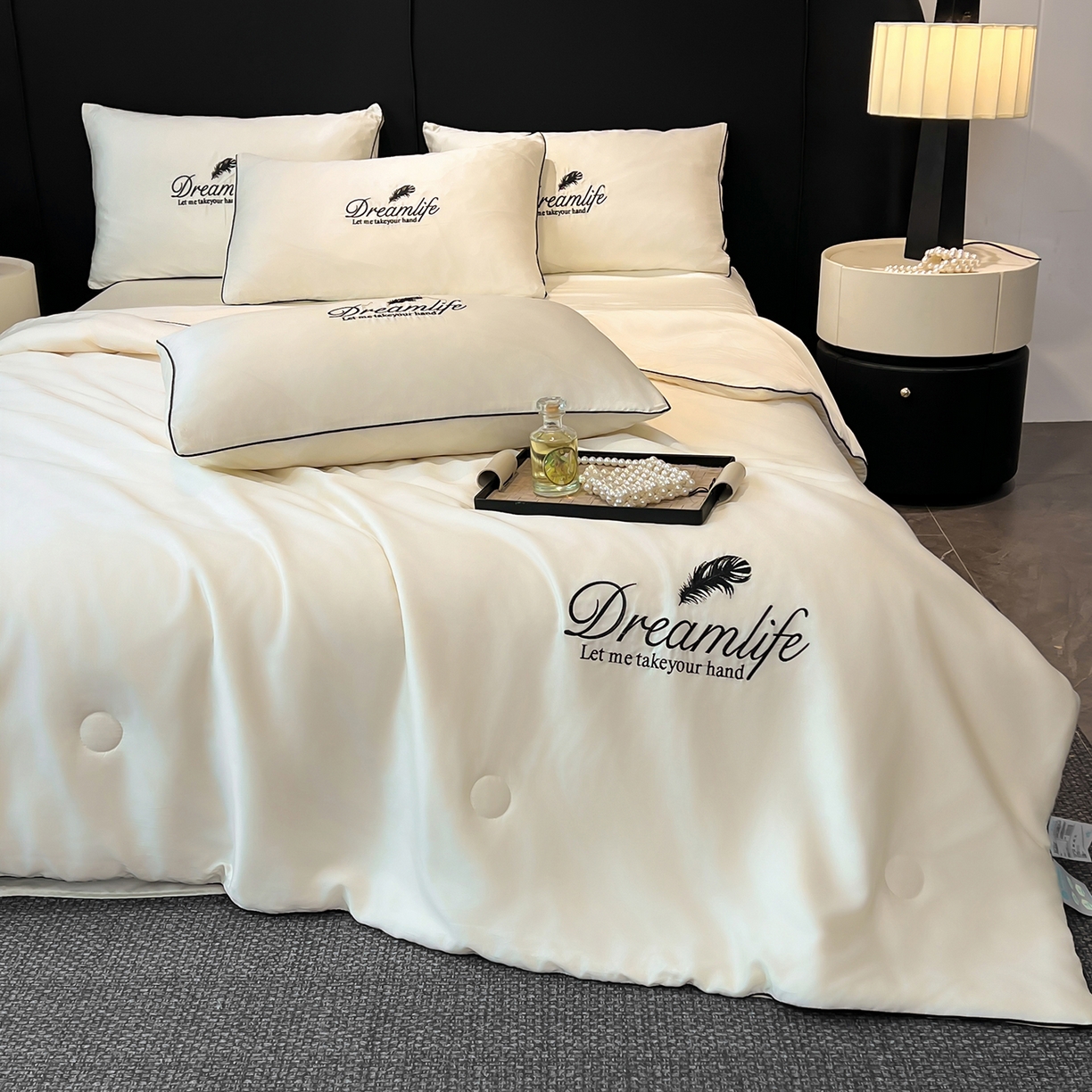 91家纺网 家纺一手货源 找家纺 鑫佰利 2026新款水洗冰丝刺绣夏被夏凉被空调被 米白