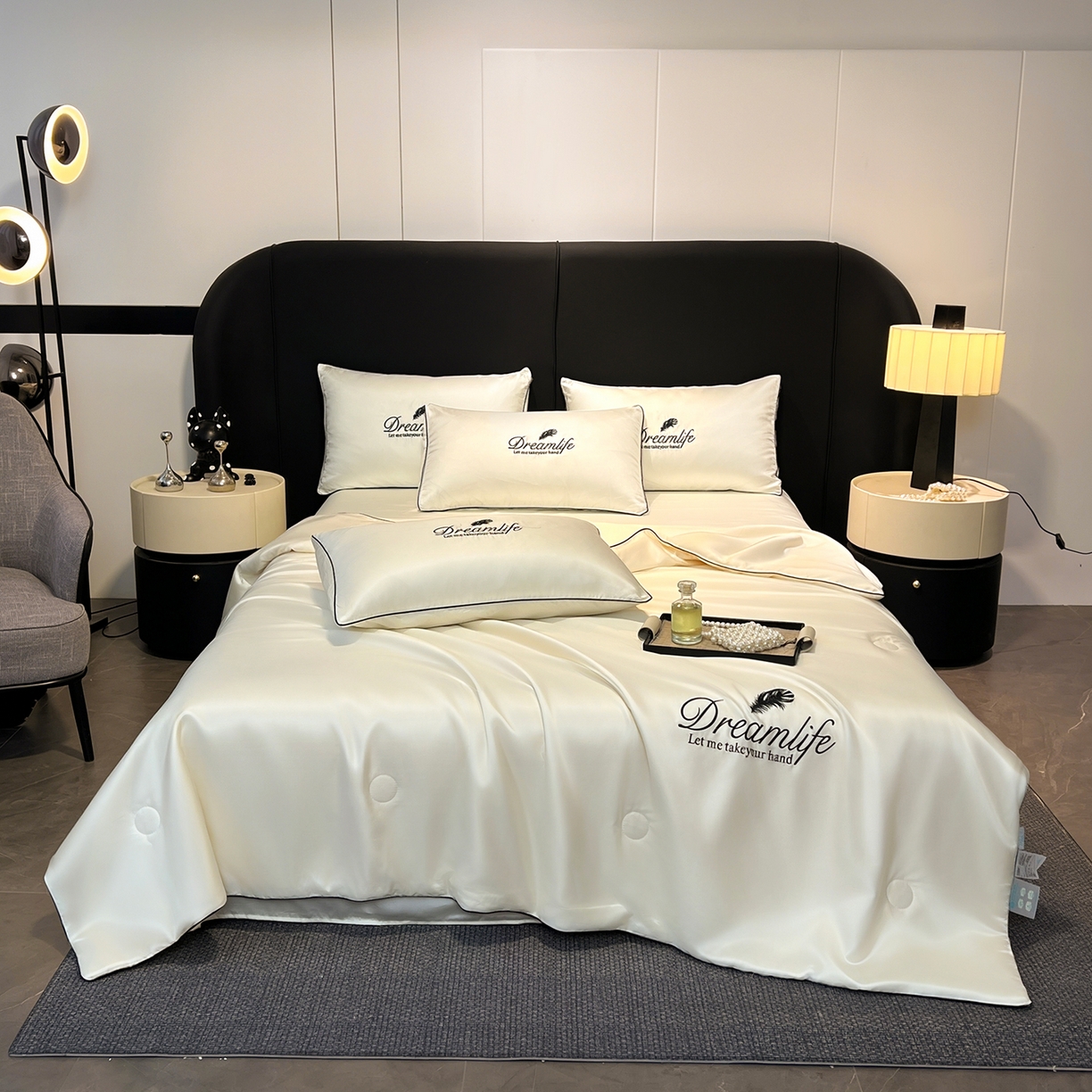 91家纺网 家纺一手货源 找家纺 鑫佰利 2026新款水洗冰丝刺绣夏被夏凉被空调被 米白