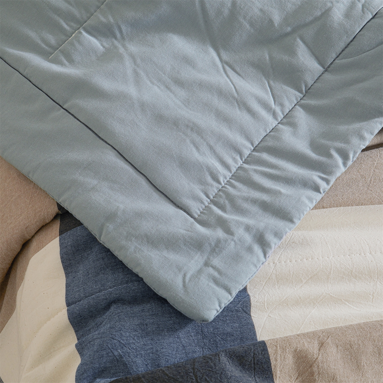 91家纺网 家纺一手货源 找家纺 鑫佰利 2026新款A类水洗棉新疆棉花夏被夏凉被空调被 蓝灰大格