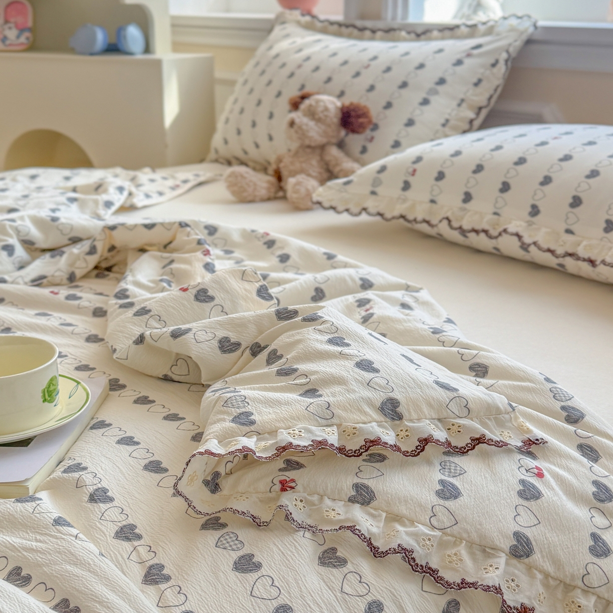 91家纺网 家纺一手货源 找家纺 名兮家居 2026春夏新款韩版花边款皱皱纱夏被夏凉被空调被 爱心格
