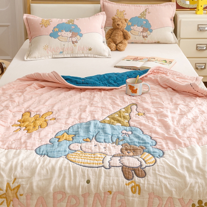 91家纺网 家纺一手货源 找家纺 悦然毛巾被 2026新款全棉纯棉纱布儿童四层纱单枕套枕套单件 云顶星梦