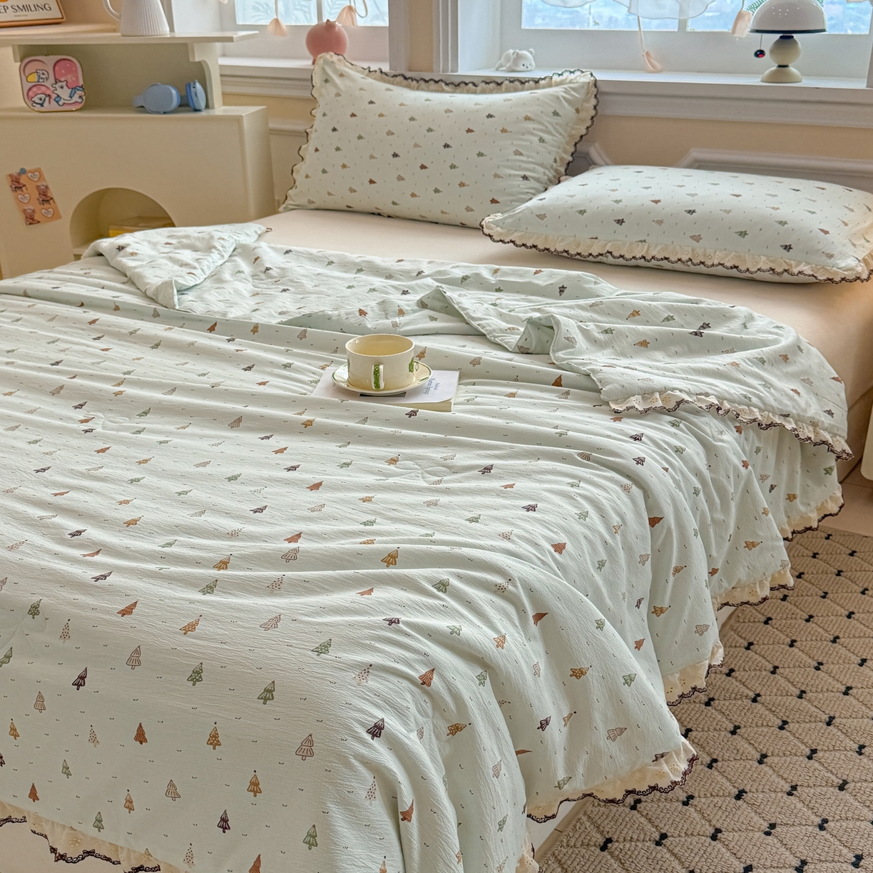 91家纺网 家纺一手货源 找家纺 名兮家居 2026春夏新款韩版花边款皱皱纱夏被夏凉被空调被 薄荷森林