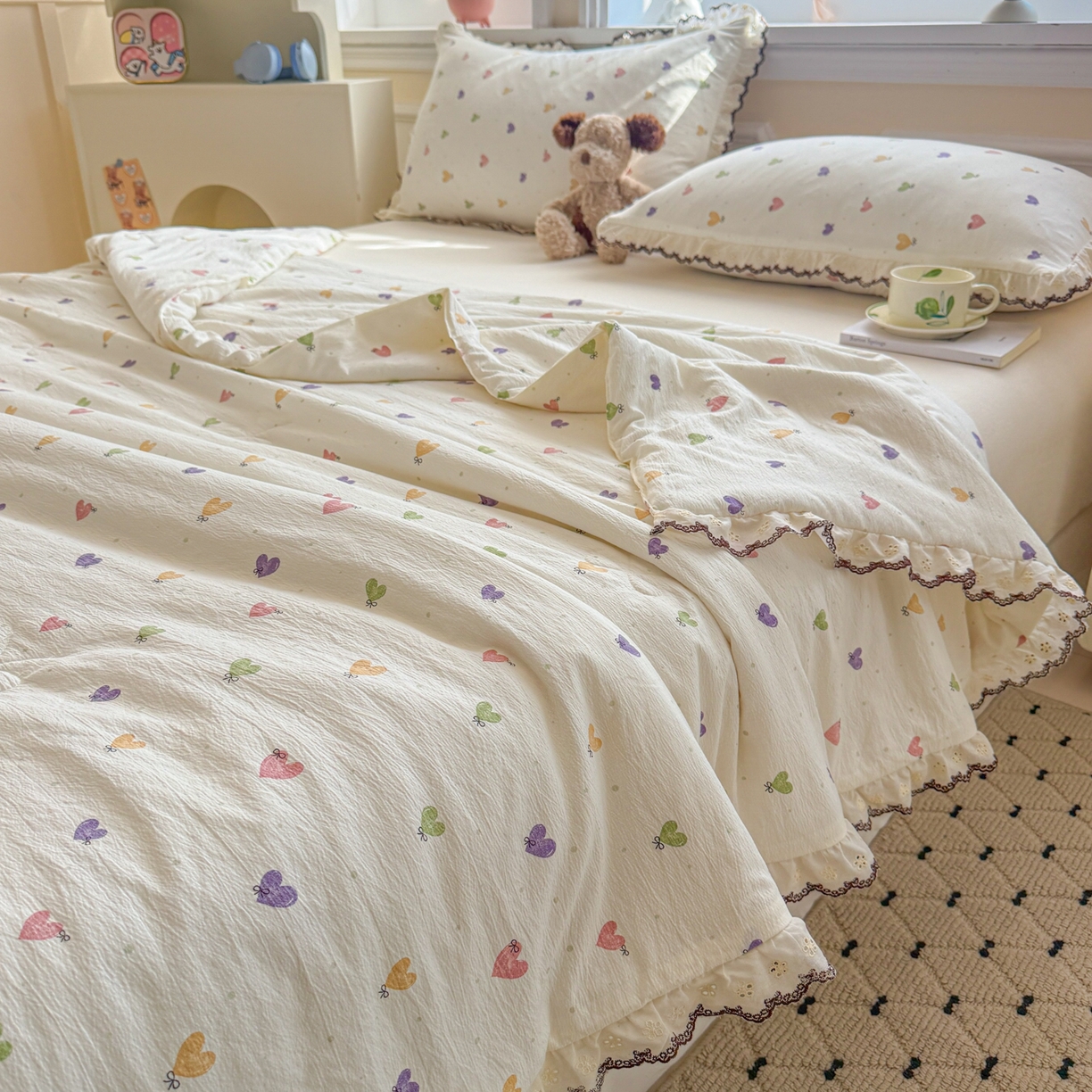 91家纺网 家纺一手货源 找家纺 名兮家居 2026春夏新款韩版花边款皱皱纱夏被夏凉被空调被 马卡龙爱心