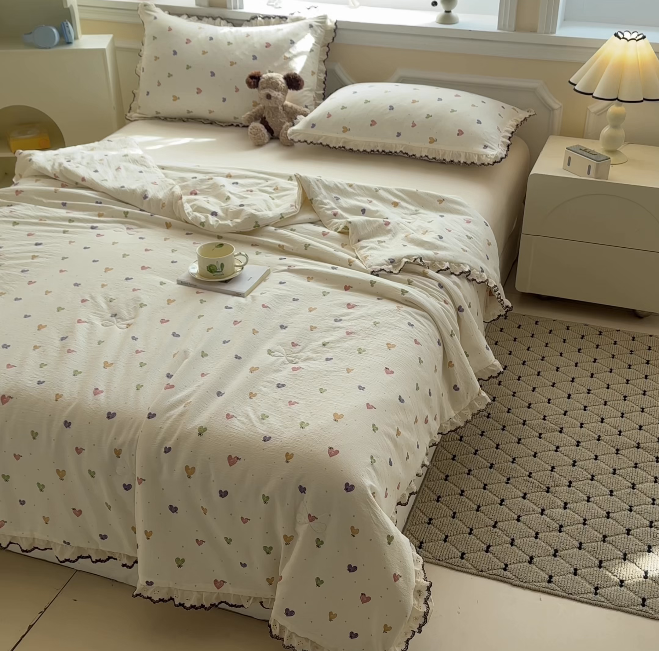 91家纺网 家纺一手货源 找家纺 名兮家居 2026春夏新款韩版花边款皱皱纱夏被夏凉被空调被 马卡龙爱心