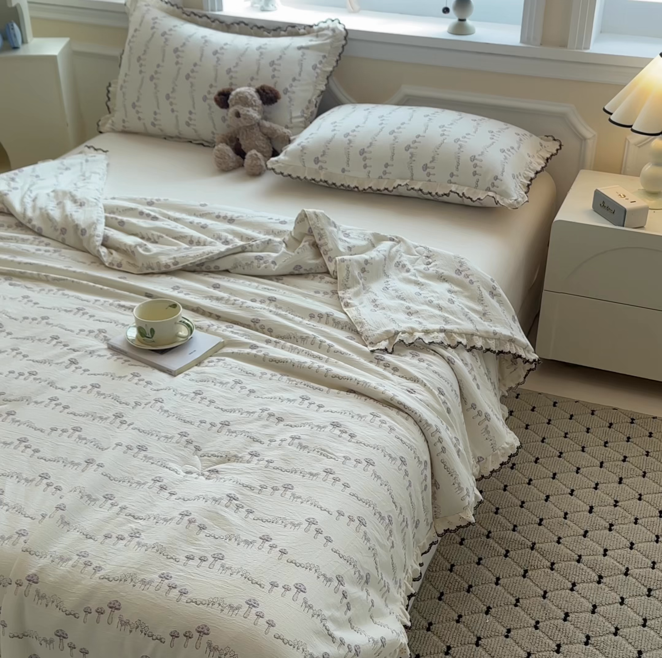 91家纺网 家纺一手货源 找家纺 名兮家居 2026春夏新款韩版花边款皱皱纱夏被夏凉被空调被 蘑菇森林